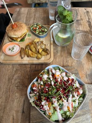 Kapsalon  at Vegane Glorie in The Hague