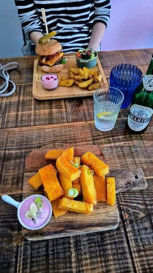 Polenta Fries with pink Mayo & Burger with Wedges and pink Mayo at Vegane Glorie in The Hague