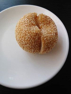 Deep Fried Sesame Red Bean/Peanuts Ball at Living Seed 翠园素食馆 in Kota Kinabalu