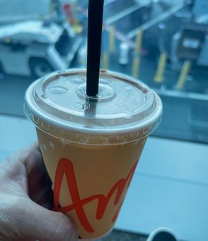  at SFO - Amy's Drive Thru - T1 in South San Francisco