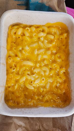  at SFO - Amy's Drive Thru - T1 in South San Francisco