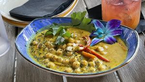 Chickpea Curry at Dukunoo Jamaican Kitchen in Miami