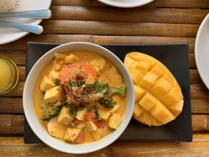 Fruit curry with tofu and veggies at Kwan's Cookery in Koh Lanta