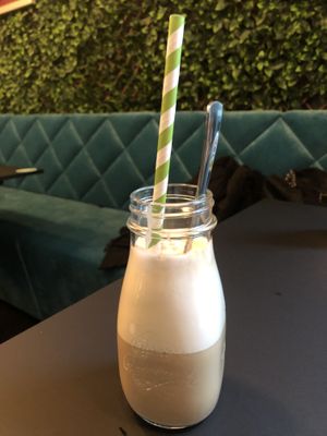 Latte macchiato  at Yuícery - Milaneo in Stuttgart