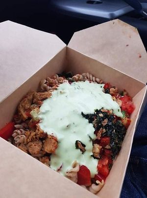 Yuicery pasta Bowl to go (plasticfree) at Yuícery - Milaneo in Stuttgart