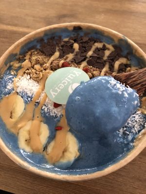 Blue ocean bowl to go   at Yuícery - Milaneo in Stuttgart