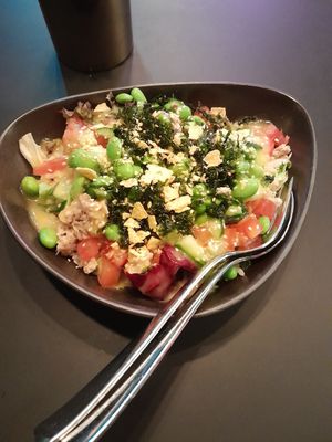 Tuna Bowl at Yuícery - Milaneo in Stuttgart