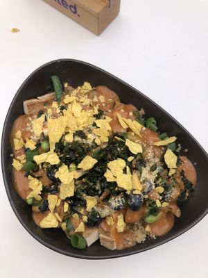 Individual bowl with quino, peanut sauce   at Yuícery - Milaneo in Stuttgart