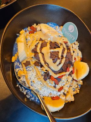 Blue Ocean Bowl with spirulina & lots of sweet toppings (13.4€) at Yuícery - Milaneo in Stuttgart