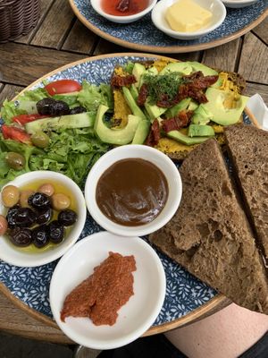 Vegan breakfast   at Küff Kolektif. in Istanbul