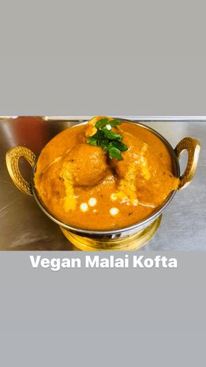 Vegan Malai Kofta Absolutely Delicious with Vegan Garlic Naan or Vegan Butter Naan😋😋 at Narula's in Hamilton