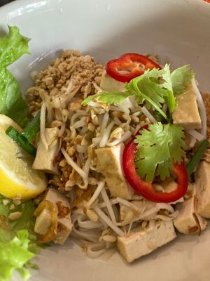 Pad Thai with tofu, egg excluded at Noodl in Geneva