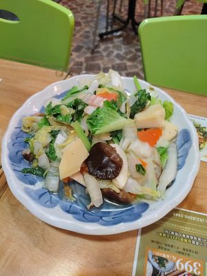 季節時蔬 at ZìRán Fēng Shū Huó Fāng 自然楓蔬活坊 - Maple Root in New Taipei City