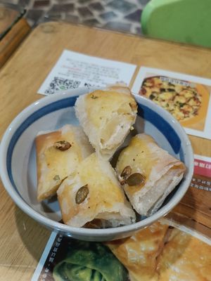  at ZìRán Fēng Shū Huó Fāng 自然楓蔬活坊 - Maple Root in New Taipei City