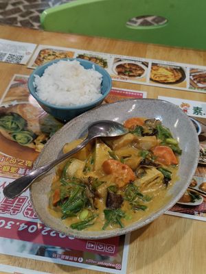  at ZìRán Fēng Shū Huó Fāng 自然楓蔬活坊 - Maple Root in New Taipei City