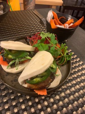 Mushroom buns at I'm Vegan in Chicago