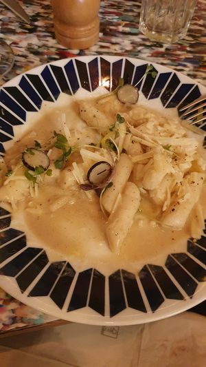 Deliciosa pasta Caccio y Pepe vegana y sin gluten at Flax & Kale in Madrid