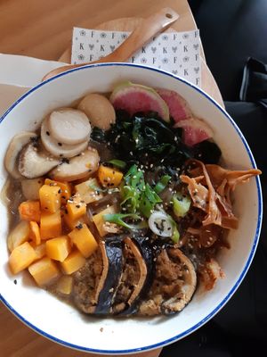 Main / ramen + chashu plant-based at Flax & Kale in Madrid