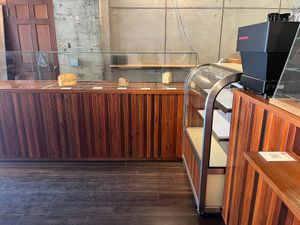 the shop around 1pm at Koku  in Morioka