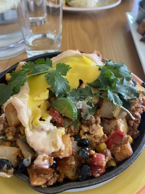 Closeup of the skillet  at Lucy's Cafe in Chicago