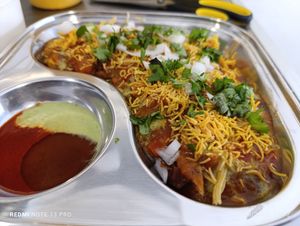 Ragda samosa Indian vegan chat at Radhe Krishna in Lisbon