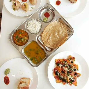 Vegan Thali indiana at Radhe Krishna in Lisbon