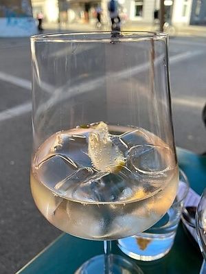 Drinks outdoor  #Veganuary at KLE in Zurich