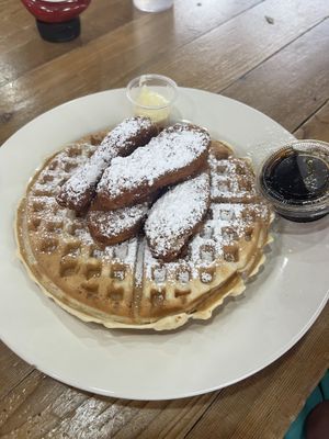 Chik’n and waffle  at The Earthy Kitchen in Orlando