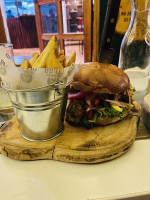 Chicken Teriyaki Burger  at Lounge del Brujo Vegan Kitchen & Bar Cayma in Arequipa