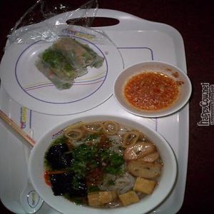 dishes at YOTA Vegetarian Food in Vientiane