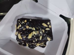 chocolate brownie at Soul Food in Kandy
