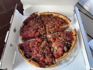 Vegan deep dish with sausage, garlic, and mushrooms  at My Pi in Chicago