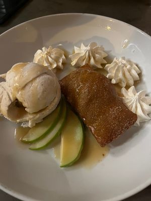 Apple Pie with Vanilla Gelato at Spirit Elephant in Winnetka