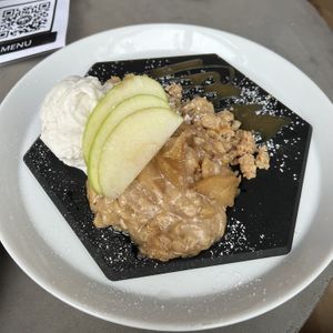 caramel apple crisp  at Spirit Elephant in Winnetka