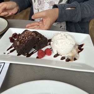 warm brownie bliss  at Spirit Elephant in Winnetka