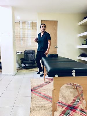 Terapia Física & alineación quiropráctica.  at Smart Break in Acapulco