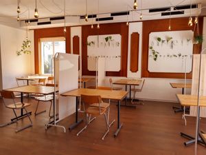 Interior (during corona) at lil Radish in Bern