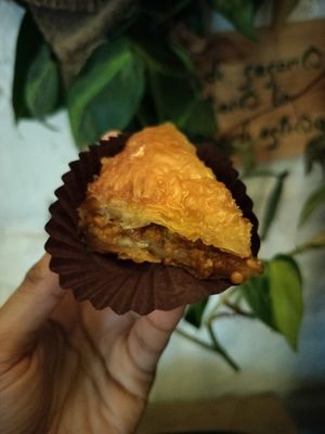 Pistachio baklava (to die for) at Santo Falafel in Florence