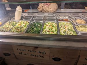 Fresh ingredients at Santo Falafel in Florence