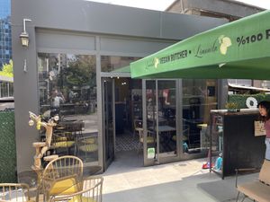 outside  at Limonita Cafe in Istanbul