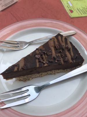 Chocolate-Peanut-Cake at  Natürlik Lekkeria in Mainz