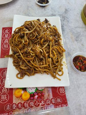 Fried noodle with egg(can opt without egg) at Dimsum Line in Johor Bahru