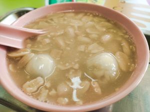 Serve with peanut soup at 75 Ah Balling Peanut Soup 花生汤圆 - Beach Road in Central Singapore