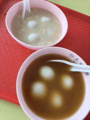 Peanut soup and Ginger soup ~ 20/9/24 at 75 Ah Balling Peanut Soup 花生汤圆 - Bedok in East Singapore
