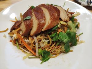 Chow mein with seitan at Loving Bistro - OC Flora in Prague