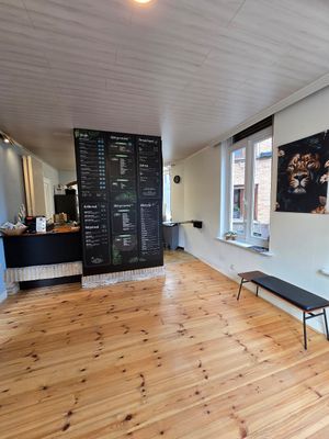 Counter at Wild Foodz by Hotel Entree in Bruges