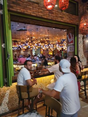 Outside bar at Rocco's Tacos in Naples