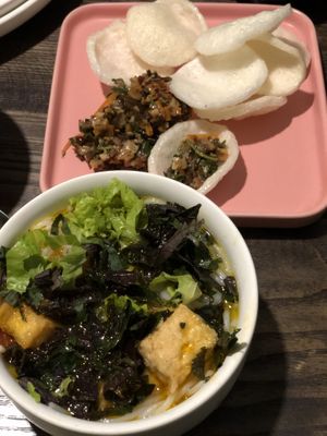 Pho and crackers  at Vegito in Hanoi