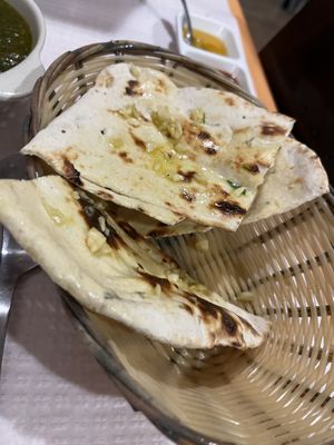 Garlic Naan  at Cozinha de Sonia  in Portimao
