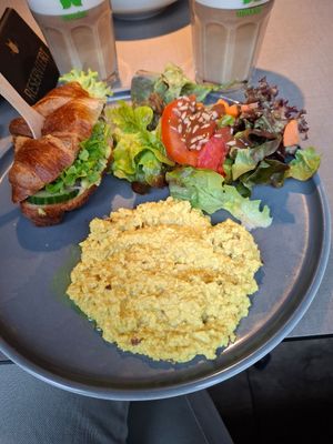 Croissant breakfast at Katzentempel in Regensburg